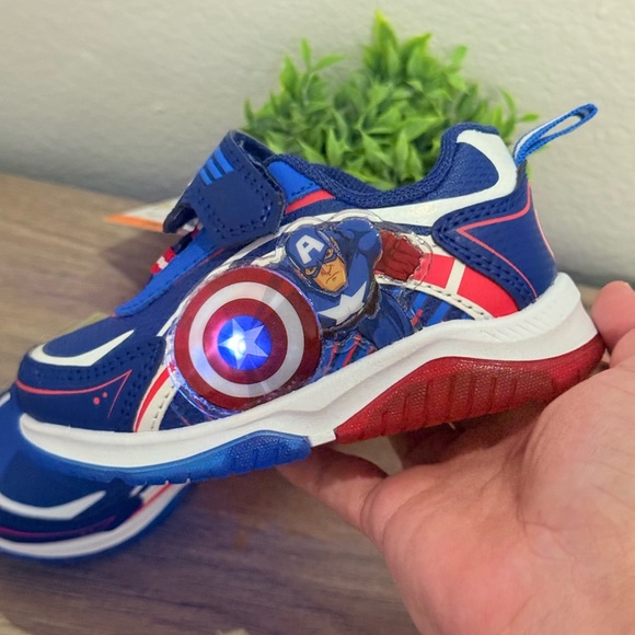 Target Blue and Red Hero Sneakers for Kids - Picture 6 of 7